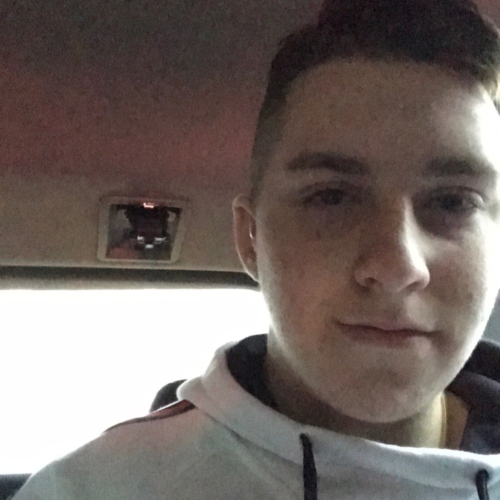 Meet your Posher, Derek